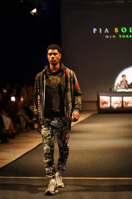 Pia Bolte, 8 August 2026, show 6, Runway. Frame GK-16T