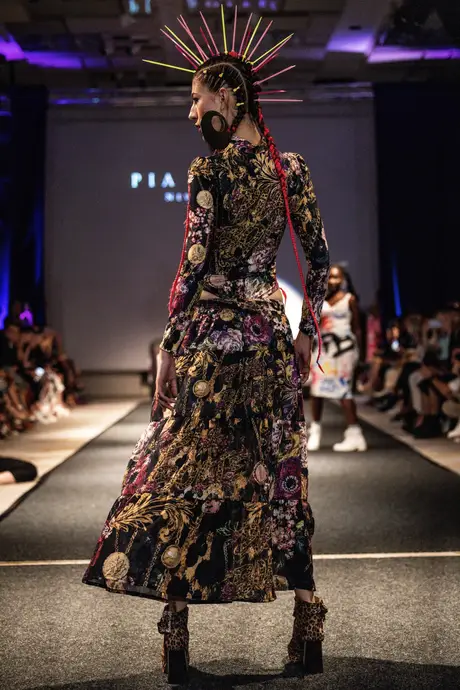 Pia Bolte, 8 August 2026, show 6, Runway. Frame KVT2LI