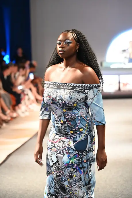 8 August 2026, show 6, Runway. Frame EOD2KV