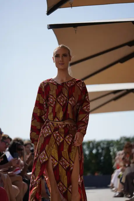 Roubs Style, 9 August 2026, show 4, Runway. Frame 5QDYKG