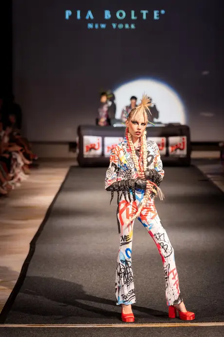 Pia Bolte, 8 August 2026, show 6, Runway. Frame HGGLL2