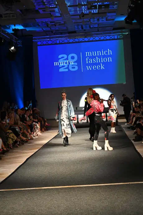 8 August 2026, show 6, Runway. Frame BUXG0I