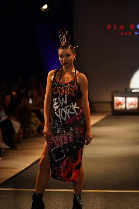 Pia Bolte, 8 August 2026, show 6, Runway. Frame 9J4BDL