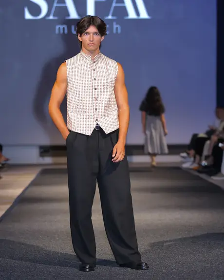 7 August 2026, show 2, Runway. Frame E44HHS