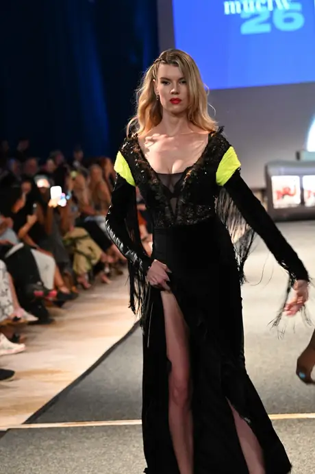 8 August 2026, show 6, Runway. Frame RT_IKO