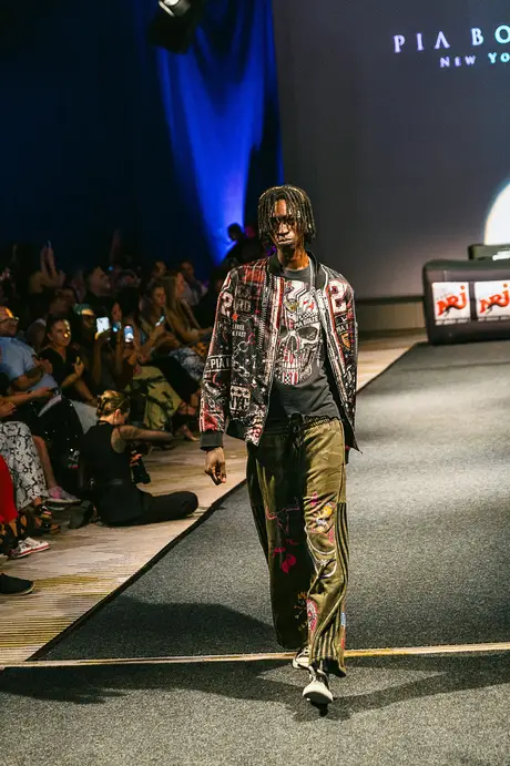 Pia Bolte, 8 August 2026, show 6, Runway. Frame YFTEOJ