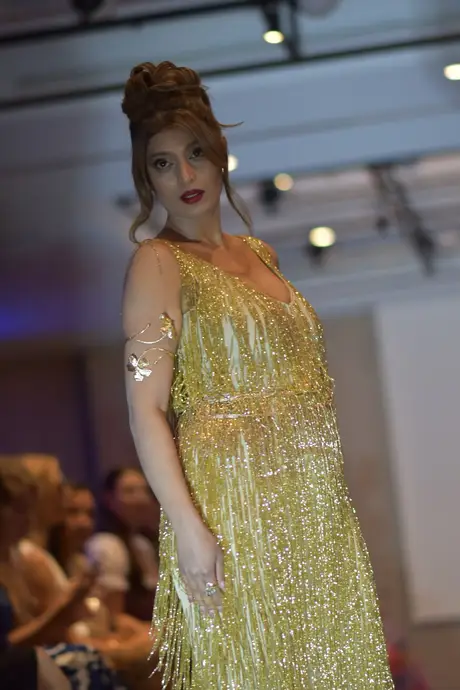 House of Karneol, 9 August 2026, show 5, Runway. Frame DONA4G