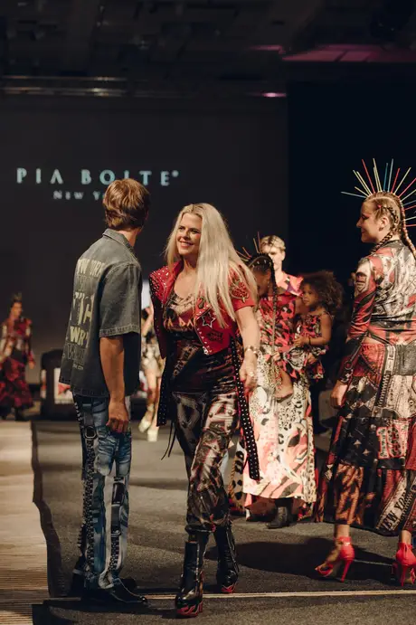 Pia Bolte, 8 August 2026, show 6, Runway. Frame 1OZ9Q0