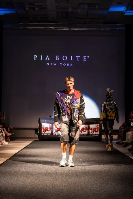 Pia Bolte, 8 August 2026, show 6, Runway. Frame EBSZ8-