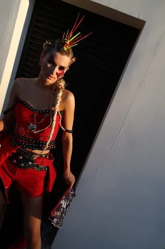 Pia Bolte, 8 August 2026, show 6, Runway. Frame 4OVYCM