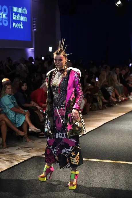 Pia Bolte, 8 August 2026, show 6, Runway. Frame NK0TR3
