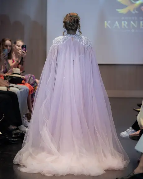 House of Karneol, 9 August 2026, show 5, Runway. Frame FYJVOA