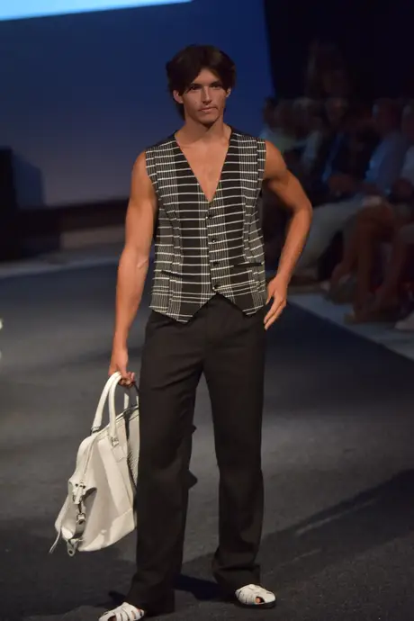 7 August 2026, show 2, Runway. Frame 0RUW76