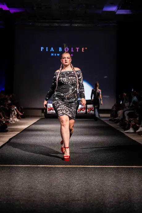 Pia Bolte, 8 August 2026, show 6, Runway. Frame H3ZAOQ