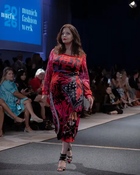 Pia Bolte, 8 August 2026, show 6, Runway. Frame IB8SES