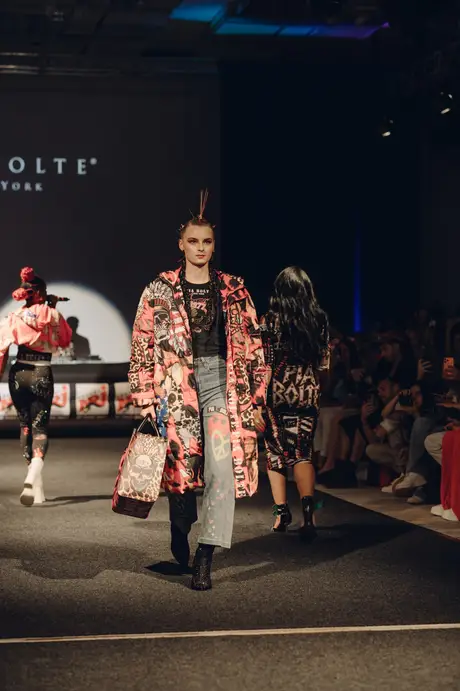 Pia Bolte, 8 August 2026, show 6, Runway. Frame XSMBQF