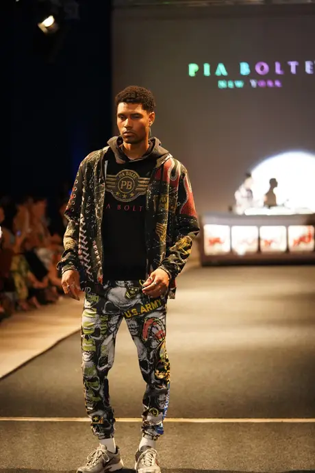 Pia Bolte, 8 August 2026, show 6, Runway. Frame AWVCJR
