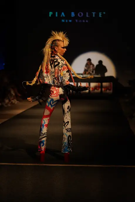 Pia Bolte, 8 August 2026, show 6, Runway. Frame CJBPXF