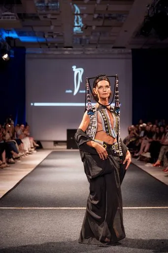 Joelle Jacobs x Holsta, 9 August 2026, show 6, Runway. Frame RFNNHT