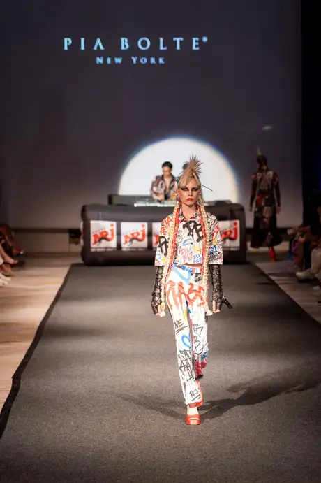 Pia Bolte, 8 August 2026, show 6, Runway. Frame QAQ-Z_