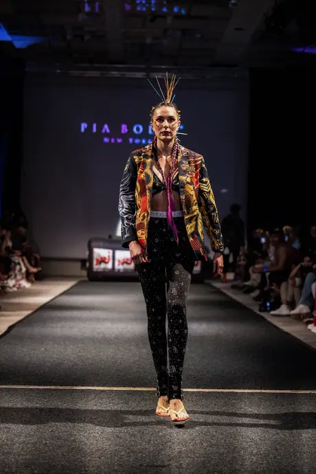 Pia Bolte, 8 August 2026, show 6, Runway. Frame A0U85I