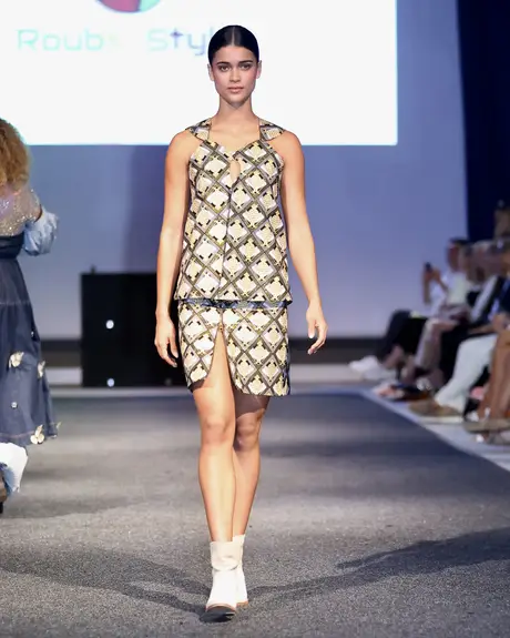 7 August 2026, show 2, Runway. Frame 6I1USC
