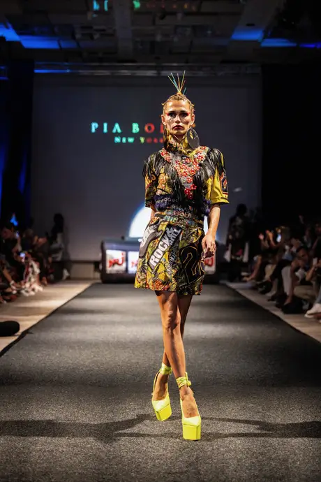 Pia Bolte, 8 August 2026, show 6, Runway. Frame BRVOZI