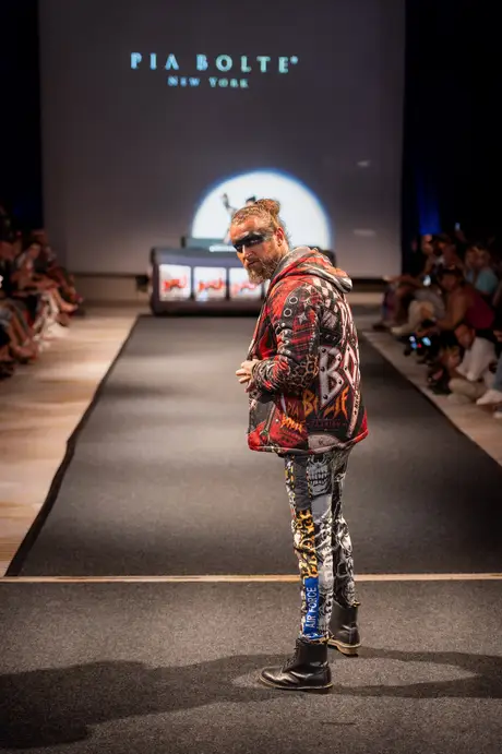 Pia Bolte, 8 August 2026, show 6, Runway. Frame QHGSTQ