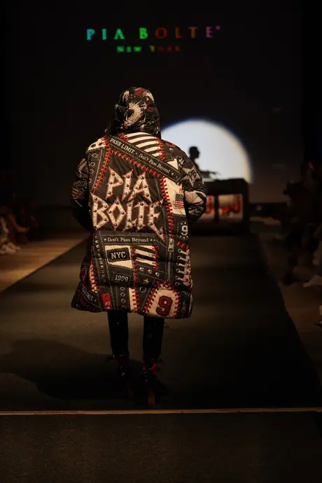 Pia Bolte, 8 August 2026, show 6, Runway. Frame IHYNTN