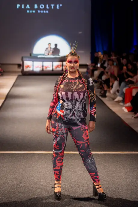 Pia Bolte, 8 August 2026, show 6, Runway. Frame QQ5SL0