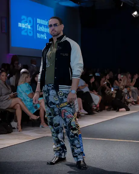 Pia Bolte, 8 August 2026, show 6, Runway. Frame AUMLJ9