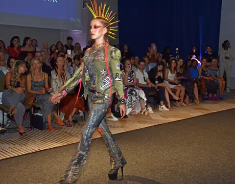 8 August 2026, show 6, Runway. Frame QFKARH