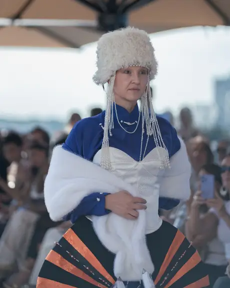 7 August 2026, show 1, Runway. Frame U0QDYD