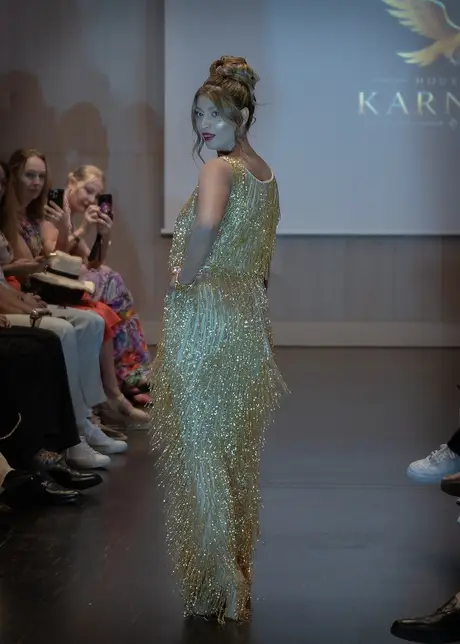 House of Karneol, 9 August 2026, show 5, Runway. Frame 8ULJPL