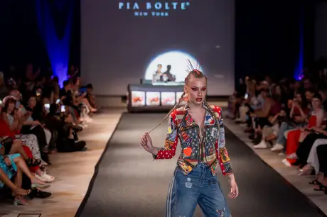 Pia Bolte, 8 August 2026, show 6, Runway. Frame KQPTUT