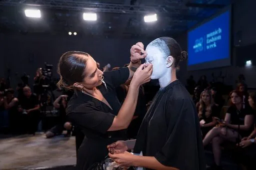 Joelle Jacobs x Holsta, 9 August 2026, show 6, Runway. Frame BVBNW5