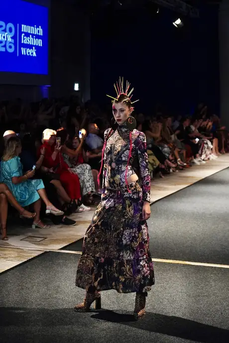 Pia Bolte, 8 August 2026, show 6, Runway. Frame 5W8SOA