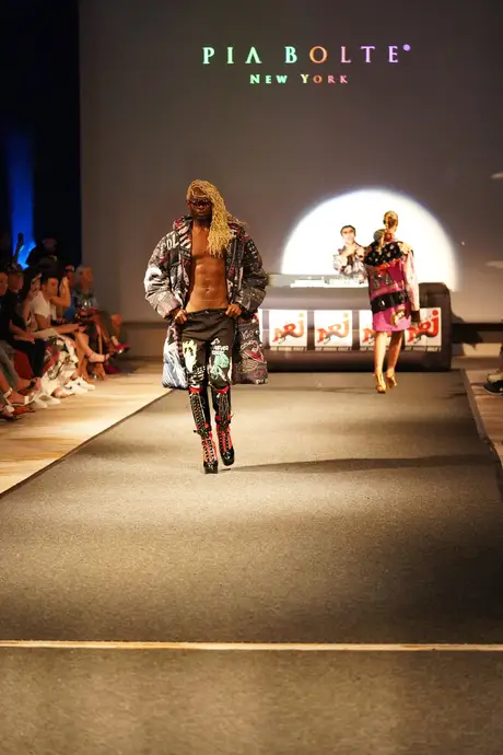 Pia Bolte, 8 August 2026, show 6, Runway. Frame AI8LYC