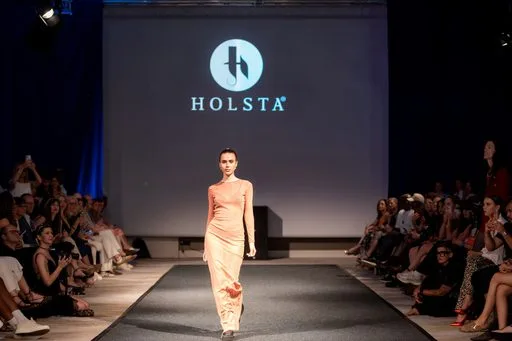 Joelle Jacobs x Holsta, 9 August 2026, show 6, Runway. Frame ZI_CGM
