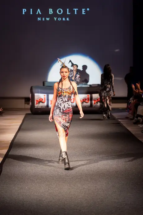 Pia Bolte, 8 August 2026, show 6, Runway. Frame 2-EM9_