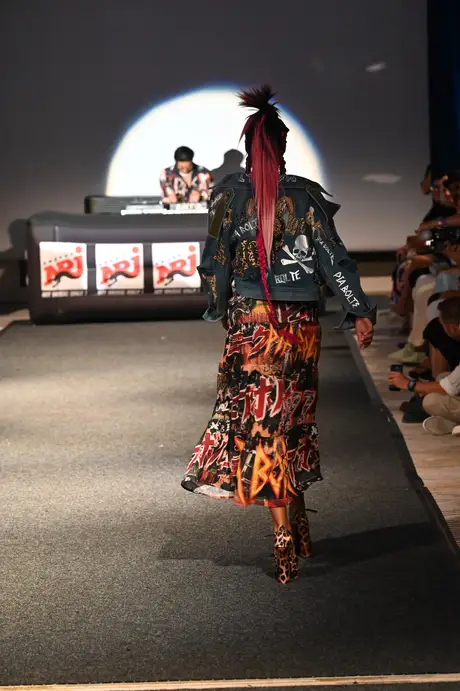 8 August 2026, show 6, Runway. Frame KV6EZF