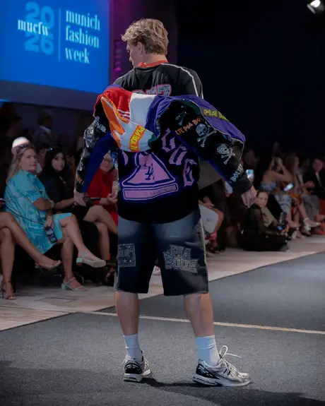 Pia Bolte, 8 August 2026, show 6, Runway. Frame ZAV2VY