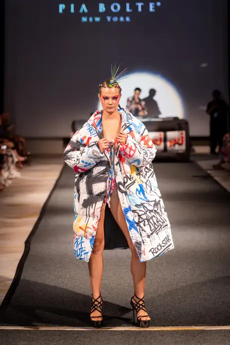 Pia Bolte, 8 August 2026, show 6, Runway. Frame 22BF38
