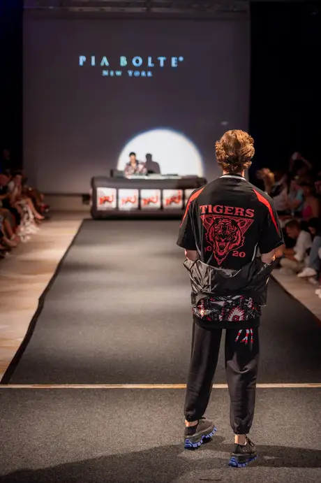 Pia Bolte, 8 August 2026, show 6, Runway. Frame PYLOEA