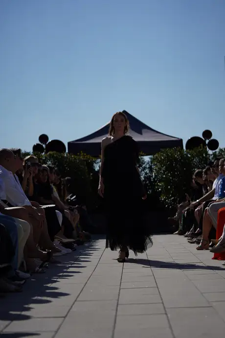 Lovely Kiss, 8 August 2026, show 4, second of two, Runway. Frame QKADGO