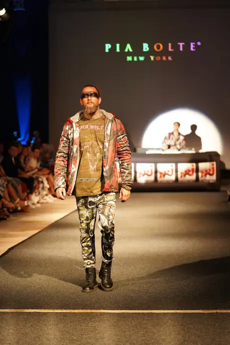 Pia Bolte, 8 August 2026, show 6, Runway. Frame G5WILV