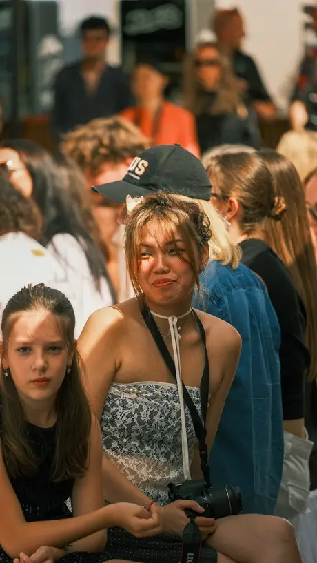Backstage, 9 August 2026. Frame JULJM-
