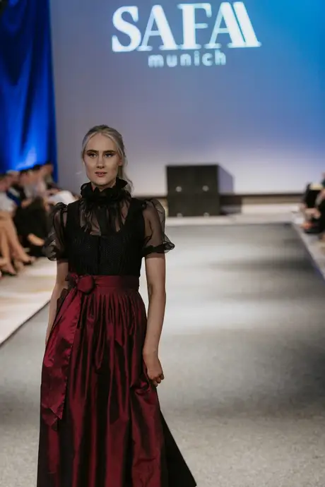 7 August 2026, show 2, Runway. Frame 1VTLMJ