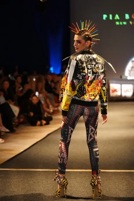 Pia Bolte, 8 August 2026, show 6, Runway. Frame -B06OQ