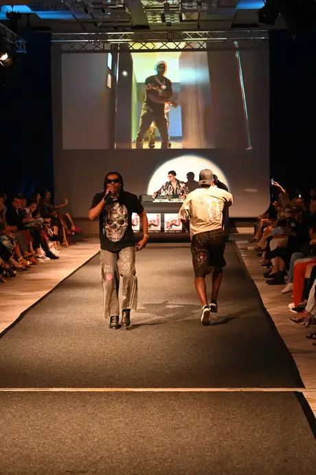 8 August 2026, show 6, Runway. Frame FF6ZJ5